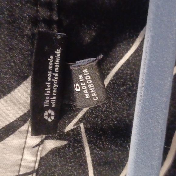 3 Torrid Harper Challis Short Sleeve Blouses (3 in EUC) - Picture 8 of 10